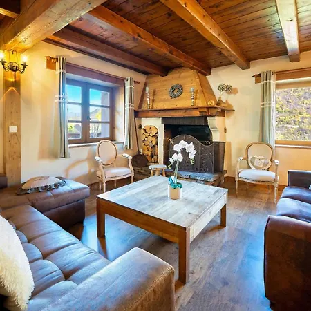 Chalet Magnifique Authentique Au Coeur Des 3 Vallees *