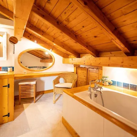 Chalet Magnifique Authentique Au Coeur Des 3 Vallees *
